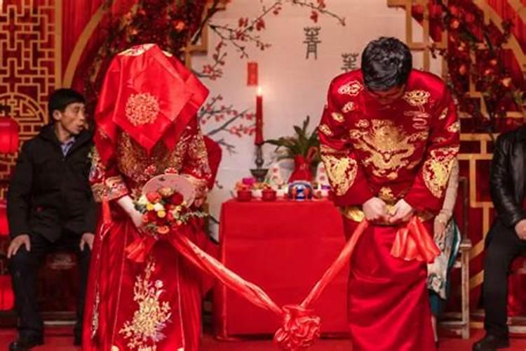 传统婚嫁习俗之拜堂 拜堂的由来和习俗