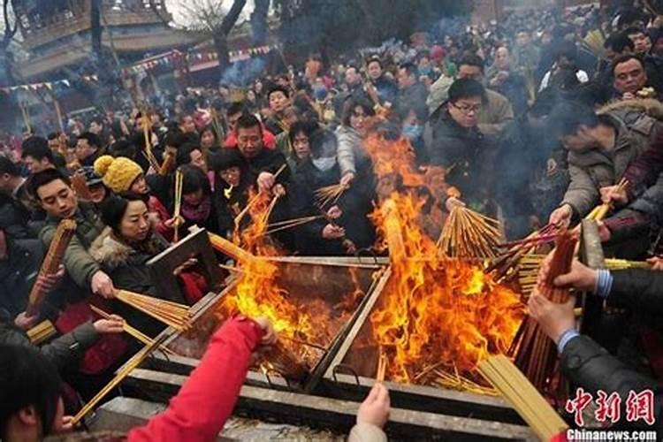 正月十五几点上供好