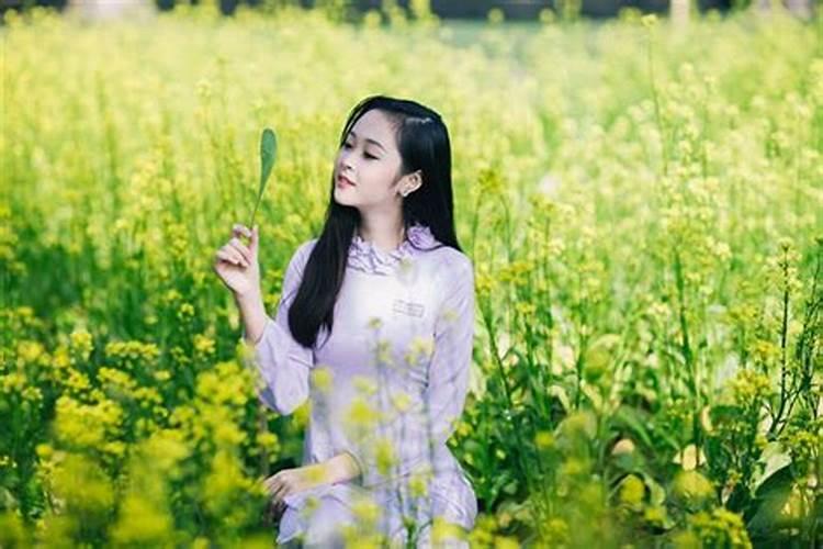 2025年属蛇女每月运势