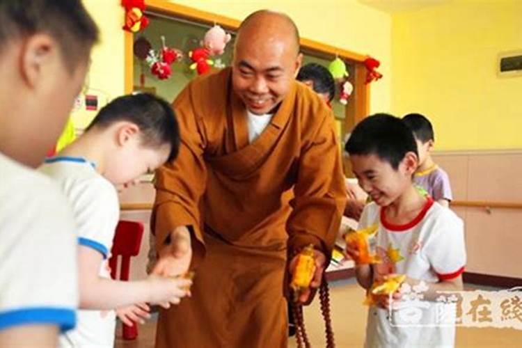 家中泰山石摆放位置 不宜放置太高