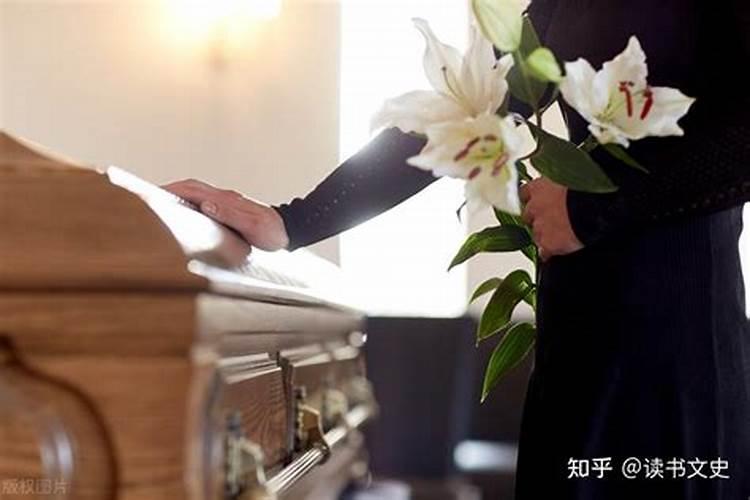 梦到我朋友妹妹在棺材里死了？