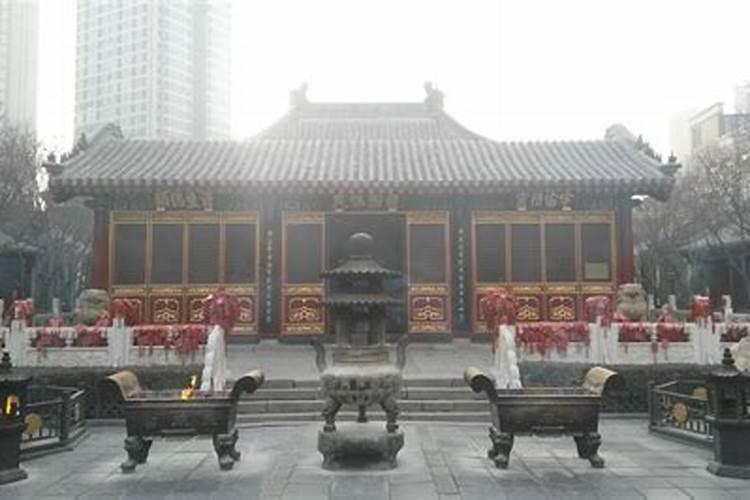 祭拜婴灵 给婴灵立神主牌 是要找神婆还是去什么庙里？求具体答案