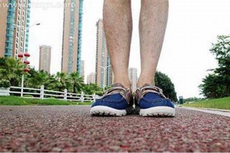 梦见踩屎了是什么意思？
