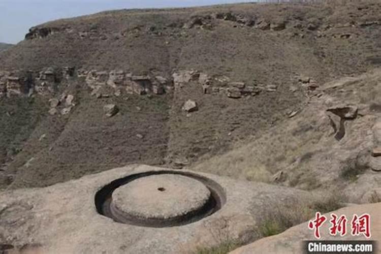 梦见山沟是什么意思？