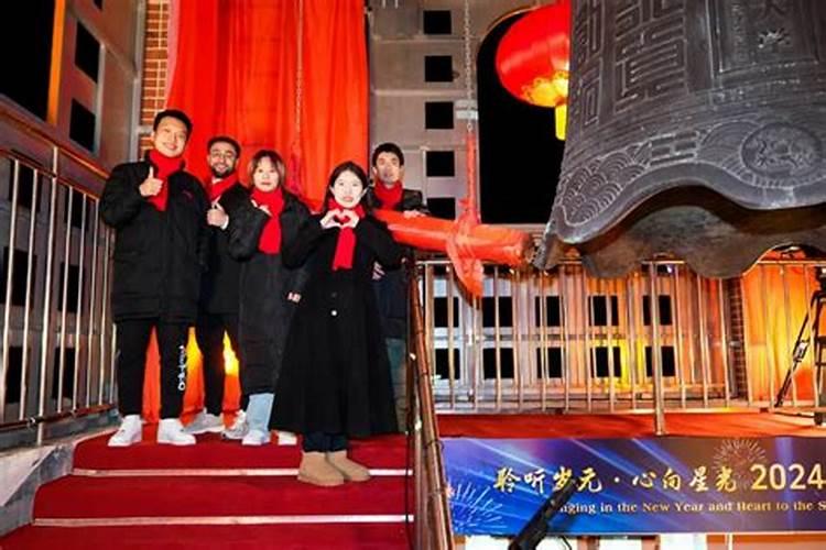 寒山寺的钟声过年时为什么要响108声？