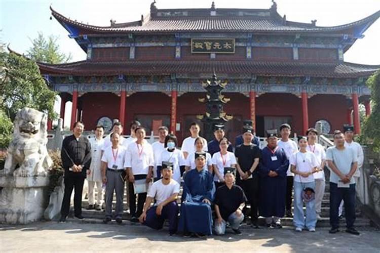 梦见朋友怀孕挺着大肚子是什么意思