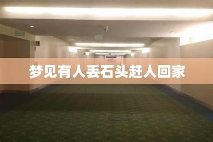 你好,请问在白云观请太岁符大概花多少钱。
