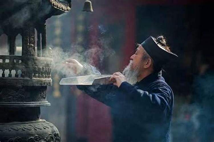 女人阴债太重表现