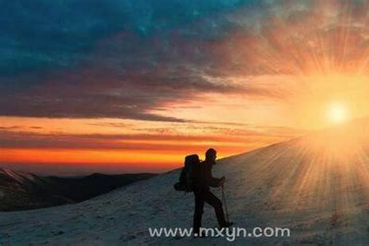 梦见爬了山又下山的预兆