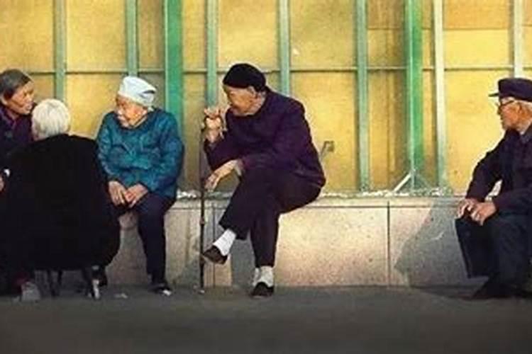 属蛇七月份财运如何