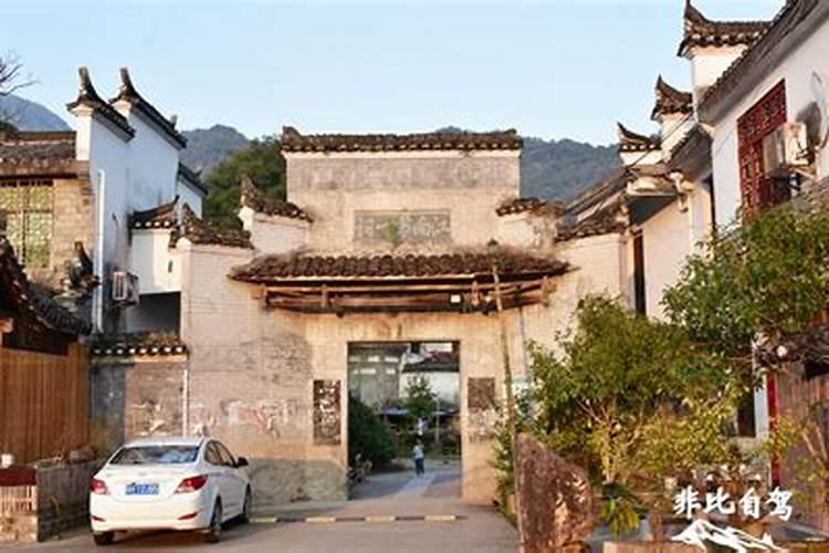 南昌市有些什么特殊的民俗,比如逢年过节有些什么做法与别的地方不同的...