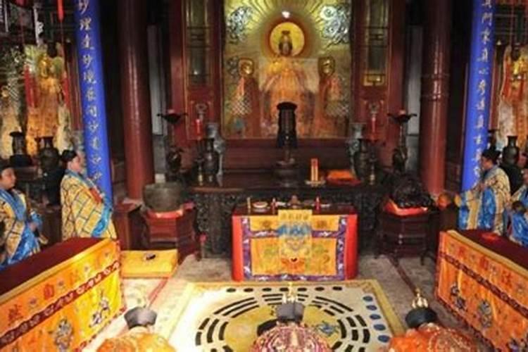 现在那个道观收人？求联系。刚出家都做什么？