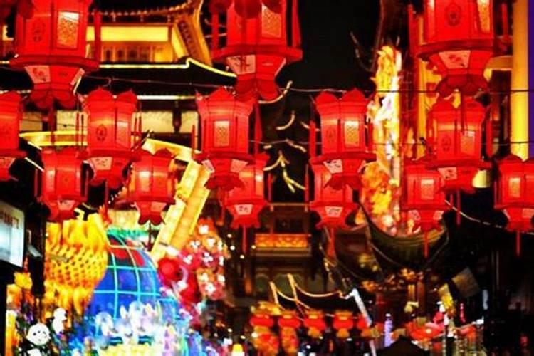 「中秋节」的来历是什么？各地有哪些风俗活动？
