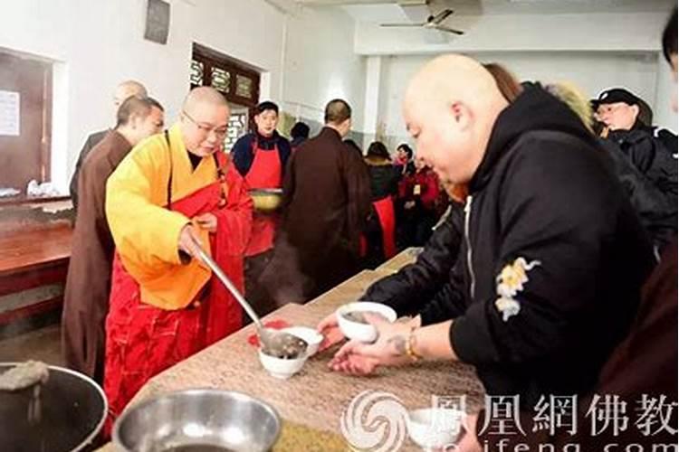 适合元宵节穿着的衣服风格是怎样的呢