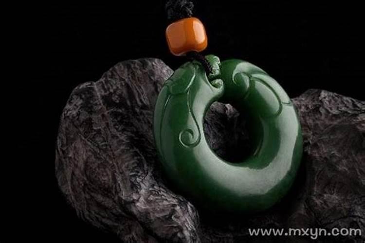 梦见玉器什么意思 梦见玉器的意思