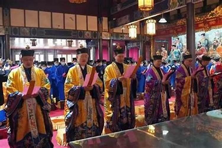 梦见死去的丈夫又活着回来