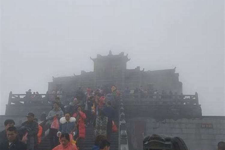 侗族什么时候过年