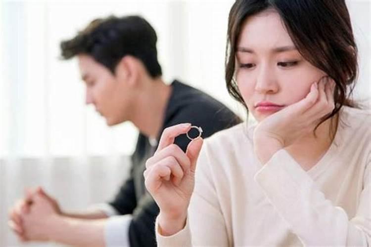 家里男人出轨摆什么可以化解,如何化解烂桃花