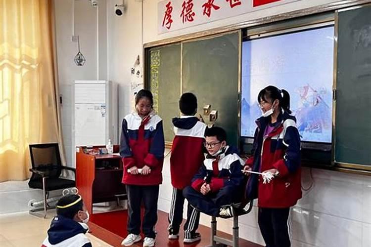 梦见老人死了又活了是什么意思？