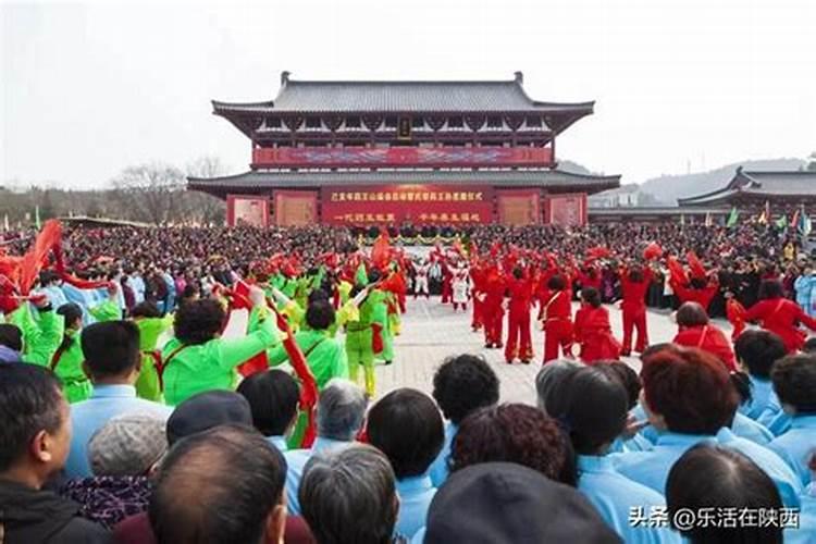 2025属鸡犯太岁吗