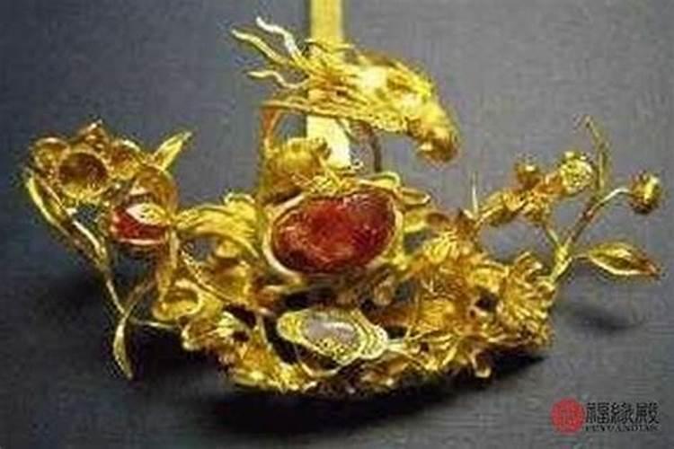 请教高人:大林木命缺金能和钗钏金命在一起吗
