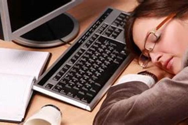梦到现实中讨厌的人预示着什么？
