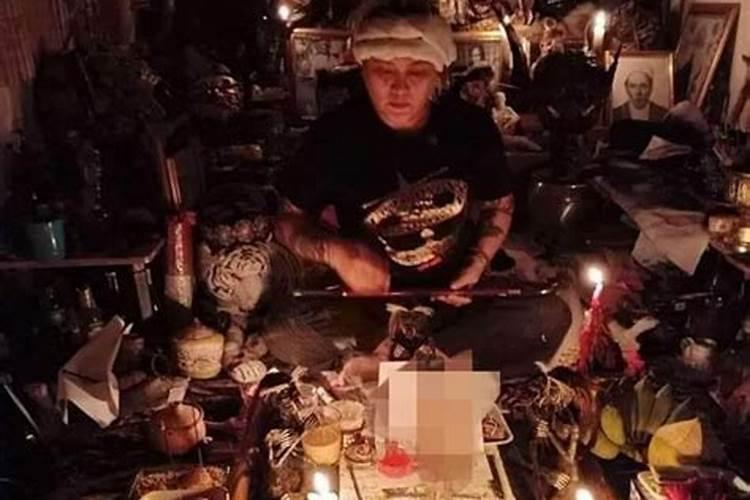 做法事需要准备什么？比如供奉什么？烧几柱香？