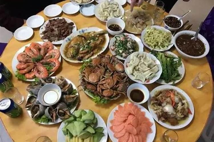 除夕的传统食品是什么 除夕的传统食物有哪些
