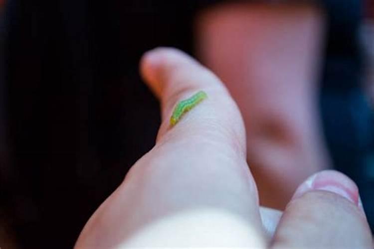 梦见女婴皮肤粉红细腻的预兆