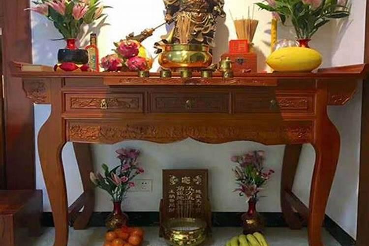 家里供个财神哪种好,有什么讲究？开口和闭口有什么说法？