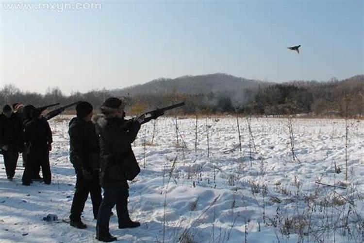 让庙里师父立两个排位,该给多少钱合适