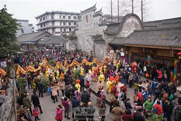 中元节是否要去山上祭拜 中元节要去山上祭拜吗