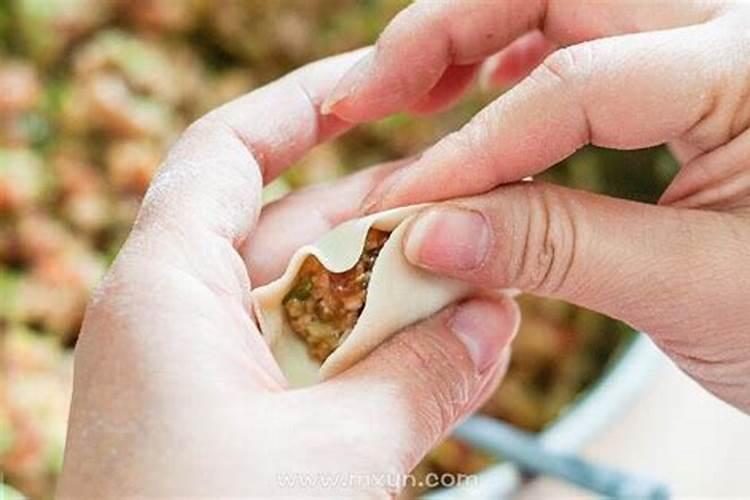 梦见吃饺子啥意思 ,预示着什么？
