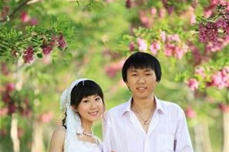 梦见前妻和别人结婚