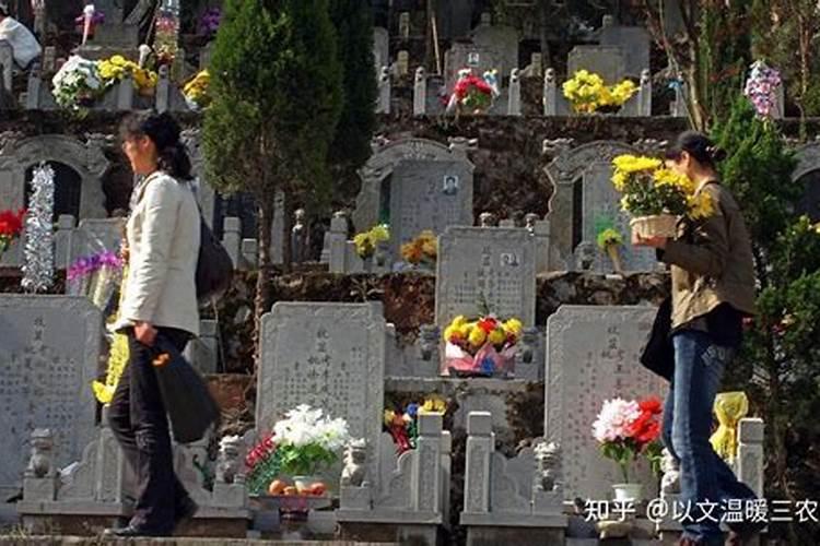 大年初一能上坟祭祖吗
