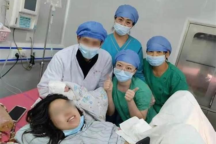 2023年正月初一申时出生的男孩是什么命？