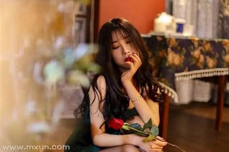 清明节和七月半时烧纸钱是属于佛教的还是道教的啊？