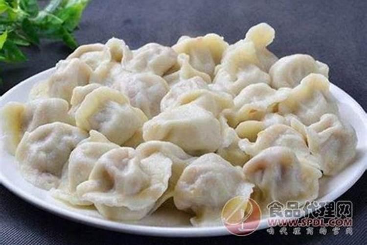 一流算命大师杨钧淇,邵伟华,麦玲玲,李居明,李顺详,各有什么特点？