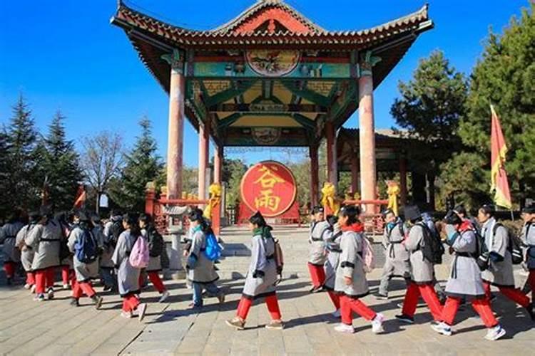 在情侣交往中,两个人交往到什么程度适合结婚呢？和时间长短有关系吗？
