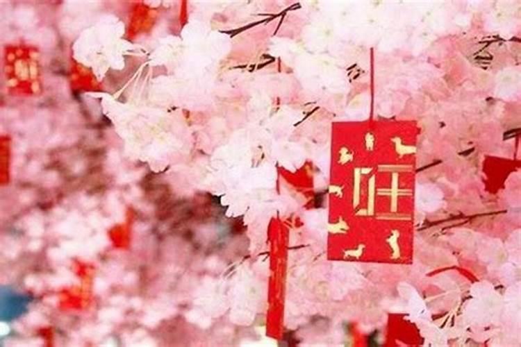 懂风水的来看看,桃木剑挂的位置可以吗？
