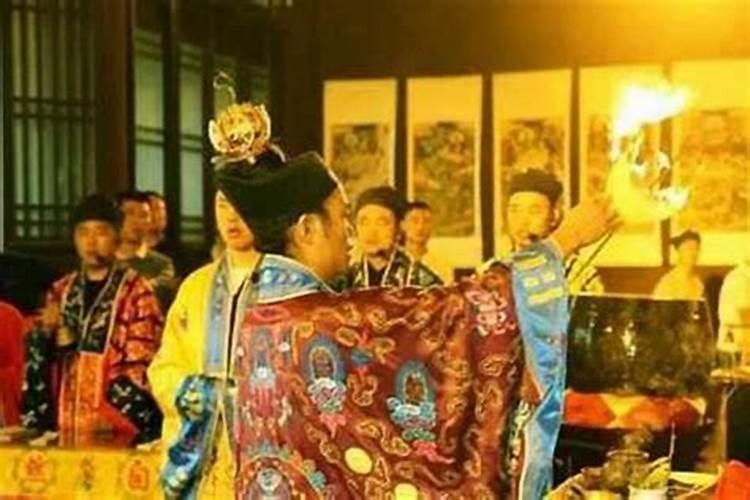 八字排盘怎么看婚姻