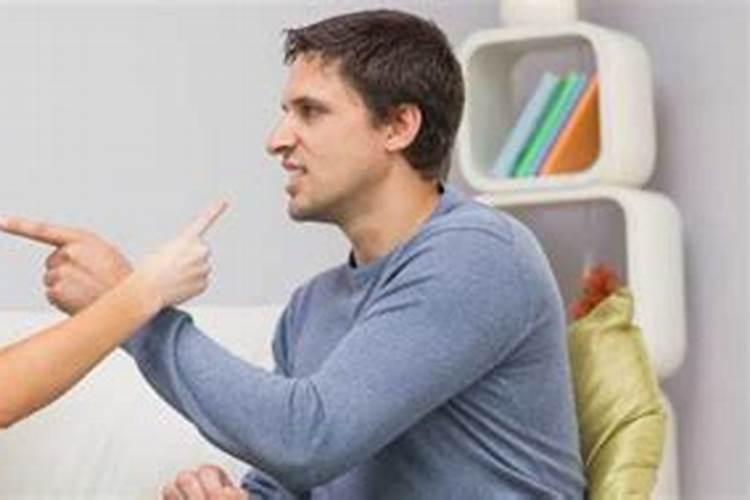 如何用罗盘定方位？
