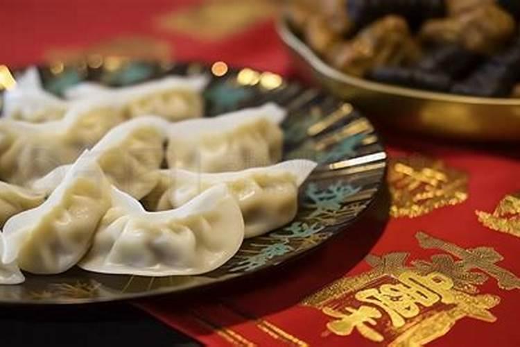 梦见涨水而且水倒流的预兆