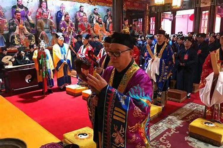 梦见自己的情人和他人结婚的预兆