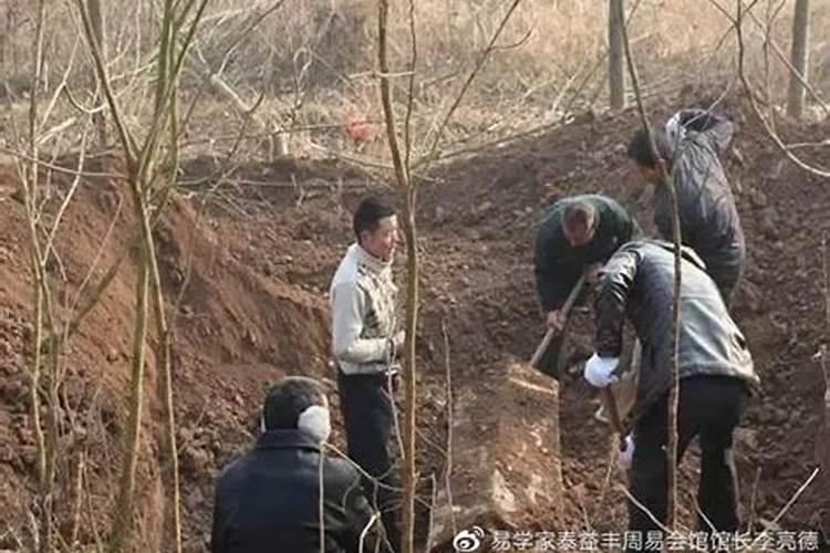 2024年农历九月初九烧香吉日 2024年10月11日烧香行吗