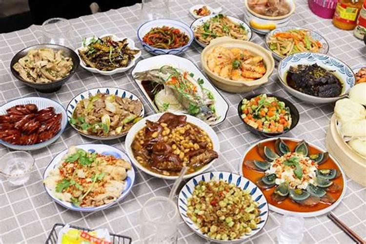 土族的传统节日和风俗习惯有哪些