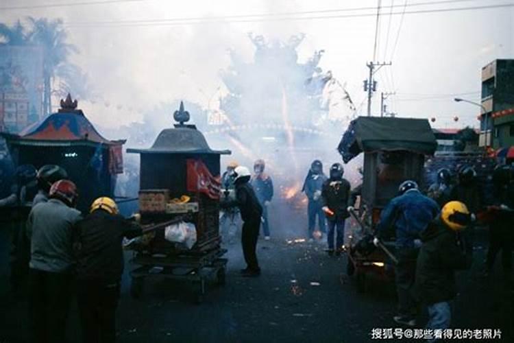 台湾地区的户外晚会与博饼习俗 古代台湾地区中秋怎么过