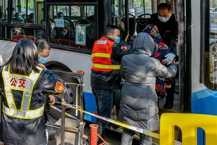 过年是几月几日？