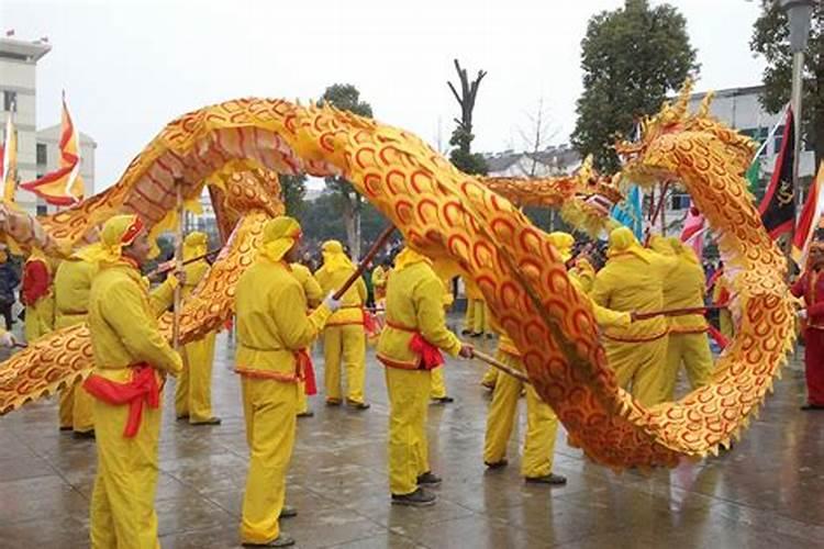 春节是中国传统节日,过春节都有哪些习俗？