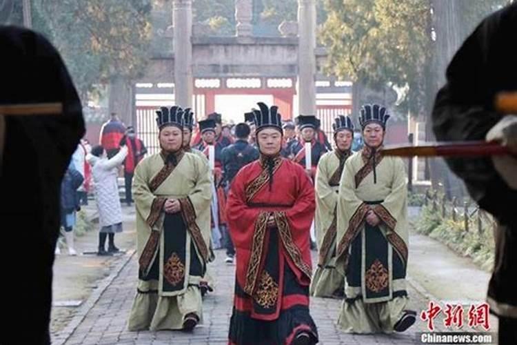 梦到牛马是什么意思？